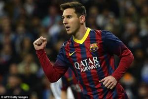 Messi nhận lương siêu khủng vượt cả Rooney, Ronaldo