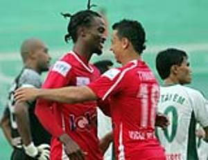 Cầu thủ khiến HLV Huỳnh Đức tự xin thua bị treo giò ba trận