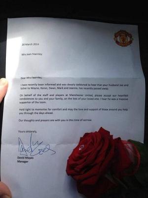 David Moyes làm đủ cách lấy lòng fan