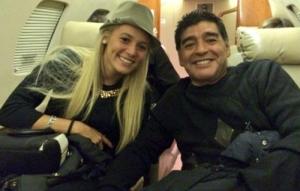 Vợ chưa cưới ra yêu sách với Maradona