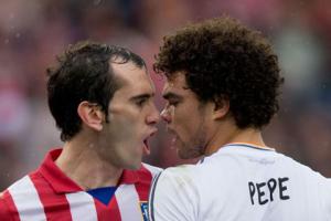 Derby thành Madrid: Đá “tóa đom đóm” mà chẳng phạt, chẳng gãy