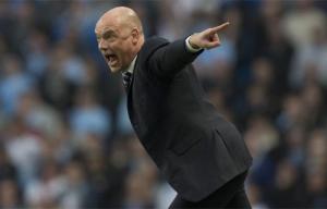 Rosler: Từ người hùng trở thành kẻ phá giấc mộng vàng của Man City
