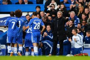 Chelsea: Vượt qua áp lực trên đỉnh cao