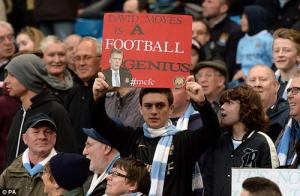 Moyes là thiên tài, xin đừng đuổi ông ta!