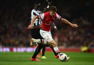 HLV Wenger thừa nhận chấn thương làm Arsenal mất danh hiệu