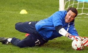 Julio Cesar: Đến Mỹ không phải để dưỡng già