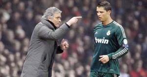 Jose Mourinho đã chửi cầu thủ Real Madrid là thằng phản bội' và đồ con hoang