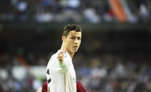 Sau án treo giò, Cristiano Ronaldo không thể ngừng ghi bàn
