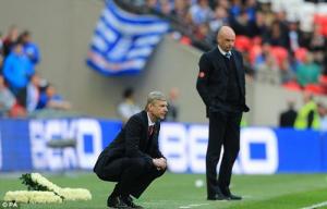 Arsenal thắng trận, Wenger bớt căng thẳng
