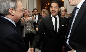 Chuyển động ở Bernabeu: Vì sao Chủ tịch Perez của Real Madrid gặp mặt Radamel Falcao?