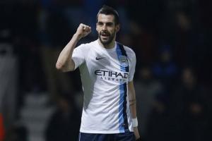 CHÍNH THỨC: Alvaro Negredo chia tay Man City để hồi hương khoác áo Valencia