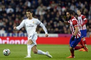 Ronaldo lại vượt mặt Messi về thành tích ghi bàn ở Champions League