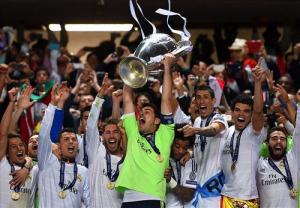 Casillas coi trọng Decima hơn World Cup