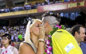 Chuyện tình cảm động của sát thủ V.League