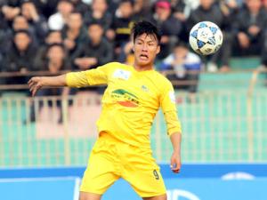 Tiền đạo Việt kiều Mạc Hồng Quân khoác áo An Giang