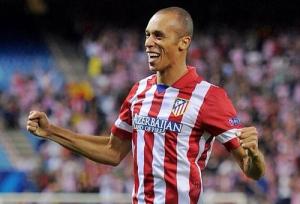 Nhiễu thông tin Miranda đến Man United