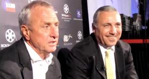Johan Cruyff và Hristo Stoichkov cùng công kích Barca
