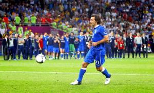 Pirlo gia hạn với Juventus ngay trước thềm World Cup