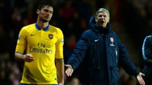 Arsenal: Mua tiền đạo hay tiếp tục dùng vốn tự có
