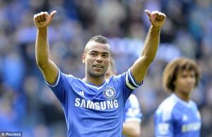 Ashley Cole: Hàng hot miễn phí