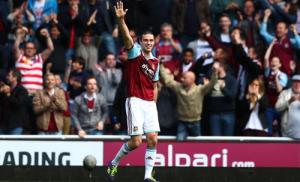 Kịch bản siêu tưởng vòng cuối: Andy Carroll ghi hat-trick hạ gục Man City, Gerrard nhường luôn chức đội trưởng