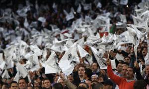 Real phải đóng cửa một phần sân Bernabeu vì án phạt