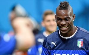 Wenger khẳng định Arsenal không quan tâm đến Balotelli