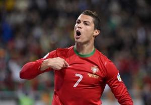 Thực hư chuyện pháp sư yểm bùa Ronaldo?