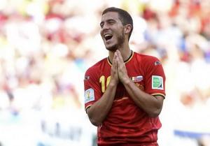 Chiêm ngưỡng khoảnh khắc Hazard mở toang hàng phòng ngự giúp Bỉ đi tiếp