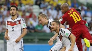 Mổ xẻ trận Đức 2-2 Ghana: Mannschaft suýt ôm hận vì hai cánh