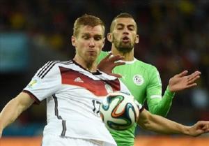 Nối tiếp Lahm và Klose, Mertesacker tuyên bố giã từ sự nghiệp thi đấu quốc tế