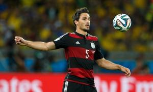 Hummels bất ngờ cập bến Old Trafford với giá siêu rẻ?