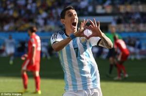 Van Gaal ngấm ngầm gợi ý Man Utd mua gấp Di Maria