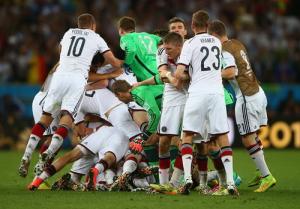 Huyền thoại Beckenbauer lên tiếng ca ngợi hậu bối ở ĐT Đức