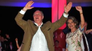 Ngày vi vu, đêm về ... bóc lịch