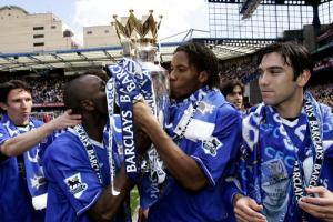 Drogba quay lại Chelsea: Sự trở về của những giá trị xưa cũ