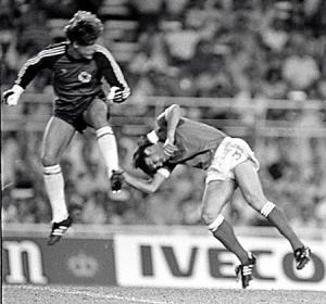 “Quái thú Schumacher” và trận bán kết kỳ lạ