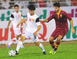 Bóng đá Việt Nam: Lệch lạc khâu đào tạo trẻ