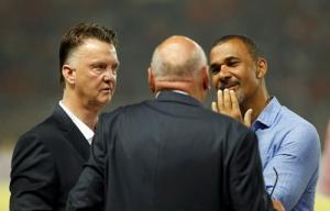 Bản tin tổng hợp chiều 10/8: Huyền thoại bóng đá Hà Lan chê Van Gaal nhàm chán và khô cứng