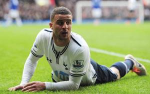 Barca bất ngờ hỏi mua hậu vệ Kyle Walker của Tottenham