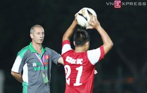 HLV Graechen: U19 Việt Nam lẽ ra đã dẫn trước hai bàn