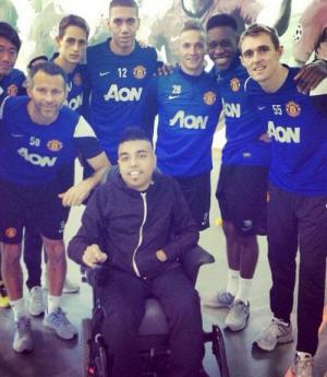 Man Utd gây nức lòng cả thế giới bằng quyết định bổ nhiệm HLV khuyết tật
