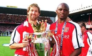 Arsenal: Muốn đăng quang cần thêm “chất showbiz”