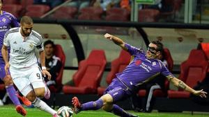 Real Madrid 1-2 Fiorentina: Vua châu Âu gục ngã vì chủ quan