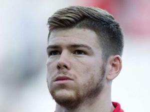 Tân binh Liverpool nức nở trong ngày chia tay CLB cũ