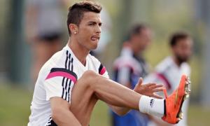 Ronaldo bóng gió đề cập chuyện trở về M.U