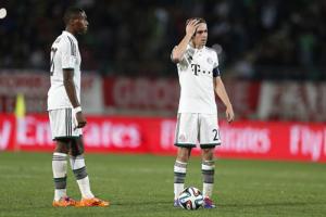 Bayern và rủi ro tiềm ẩn từ chiêu đôn hậu vệ lên đá tiền vệ