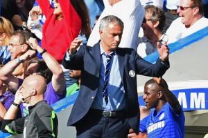 Chelsea: Vẻ ngoài quyến rũ của Mourinho