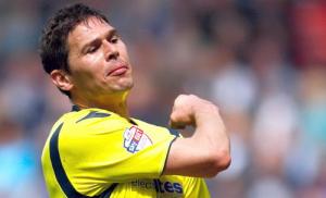 Liệu Zigic có phải là giải pháp sáng suốt cho hàng công Arsenal?