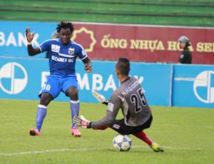B.Bình Dương chính thức lên ngôi vô địch V-League 2014